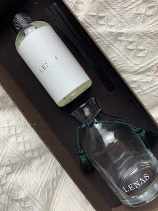 레나스 프리미엄 아로마 디퓨저 200ml  [1SET] — 5점을 준 리뷰어가 2020년 10월 올린 사용 사진