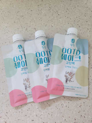 [꾸콤] 참참 OOTD쉐이크 고단백 일주일세트 50g x 5 — 5점을 준 리뷰어가 2020년 11월 올린 사용 사진