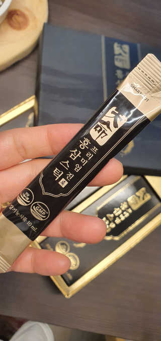 헬스업_천명진프리미엄홍삼스틱_10ml x 30포 — 5점을 준 리뷰어가 2020년 11월 올린 사용 사진