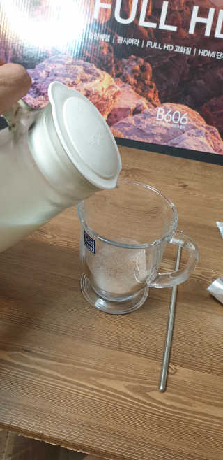 남양유업 맛있는우유GT 소화잘되는 배안아픈우유 3EA — 5점을 준 리뷰어가 2020년 10월 올린 사용 사진