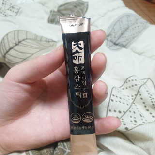 헬스업_천명진프리미엄홍삼스틱_10ml x 30포 — 5점을 준 리뷰어가 2020년 8월 올린 사용 사진