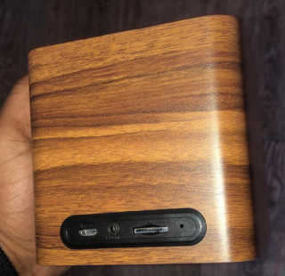 SEVIZ MINI10W 레트로 블루투스 스피커 — 5점을 준 리뷰어가 2020년 10월 올린 사용 사진