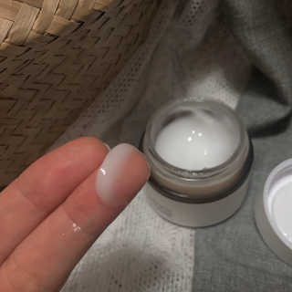 La Theorie Hydrating Ingredients | 하이드레이팅 인그레이디언츠 — 5점을 준 리뷰어가 2020년 5월 올린 사용 사진