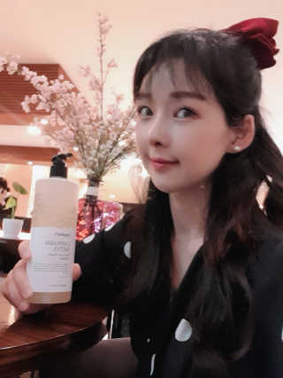 오가리프스 헤어로스 테라피 샴푸 — 5점을 준 리뷰어가 2020년 8월 올린 사용 사진