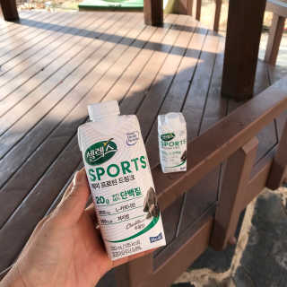 셀렉스스포츠 셀렉스 스포츠 드링크 초콜릿 _ 330ml x 12팩 — 5점을 준 리뷰어가 2020년 11월 올린 사용 사진