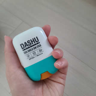 다슈코리아 다슈 솔루션 시카 쉴드 선스틱 — 4점을 준 리뷰어가 2020년 6월 올린 사용 사진