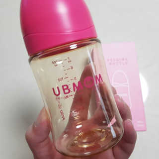 유비맘 PPSU 젖병 노꼭지_200ml_컬러 랜덤 발송 — 4점을 준 리뷰어가 2020년 8월 올린 사용 사진